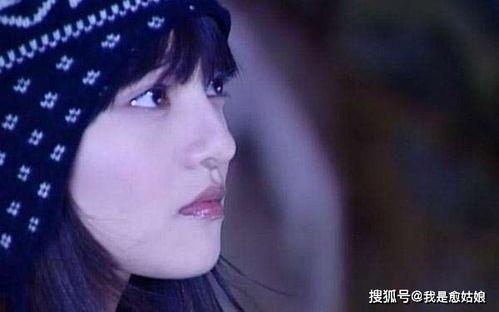 女主娱乐圈吃瓜,女主吃瓜成瘾，揭秘幕后真相